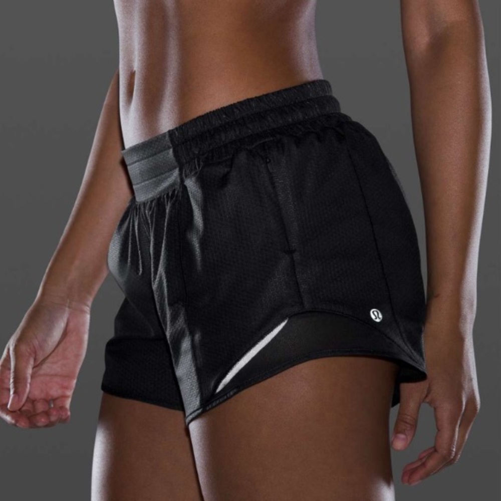 lululemon athletica Women's Black Hotty Hot Shorts